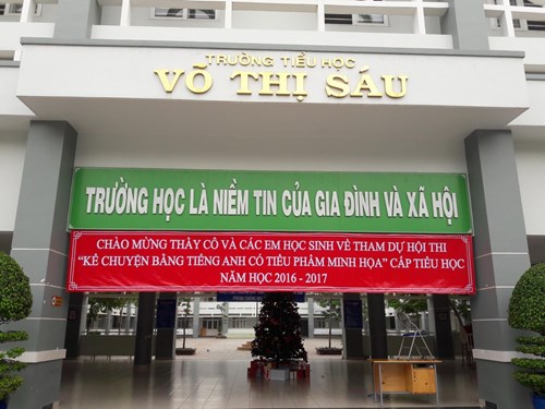 Hội thi “Kể chuyện bằng tiếng Anh có tiểu phẩm minh họa” cấp Tiểu học. 